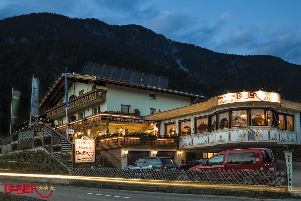 Ferienhotel Dobler ヴァイセンバッハ・アム・レッヒ エクステリア 写真